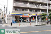 ミニストップ 南幸町店 徒歩2分。 120m