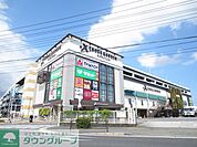 クロスガーデン川崎 徒歩10分。 750m