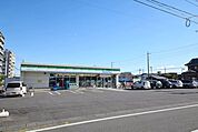 ファミリーマート東大宮五丁目店 徒歩13分。コンビニ 980m