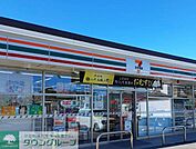 セブンイレブン桶川倉田店 徒歩8分。 640m