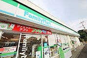 ファミリーマート浦和駒場店 徒歩10分。コンビニ 730m