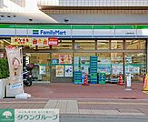 ファミリーマート上尾仲町店 徒歩8分。 600m