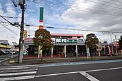 業務スーパー東岩槻店 1441m
