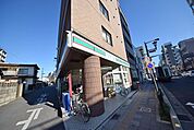 ローソンストア100大宮桜木町店 332m