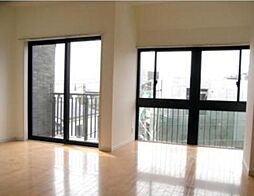 コーナーハウス 08 3階1LDKのリビング/ダイニング