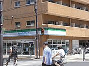 ファミリーマート 600m