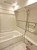 浴室乾燥機付きユニットバス洗い場も広めなのでご家族でゆったり入浴できます