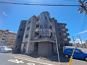 スタンフォード  ｜ 福岡県北九州市小倉北区片野新町1丁目（賃貸マンション1LDK・1階・49.00㎡） その1