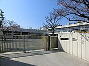 浦安市立青葉幼稚園 321m