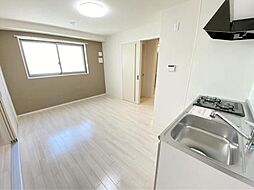 ラピスラズリ 301 3階1LDKのリビング/ダイニング