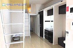 レオネクストペアシャイン 101 1階ワンルームのリビング/ダイニング