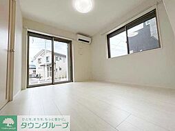 ロイヤルI 101 1階1LDKのリビング/ダイニング