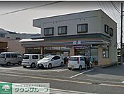 セブンイレブン滝不動駅前店 徒歩3分。コンビニ 200m