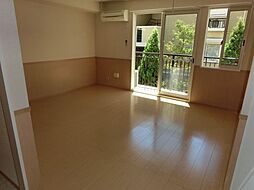 クレール津田沼 102 2階1LDKのリビング/ダイニング