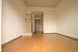 ポルタビアンカ 303 3階ワンルームのリビング/ダイニング