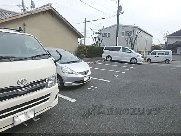 画像20:駐車場