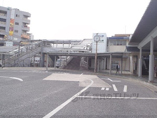画像9:JR石山駅まで1520メートル