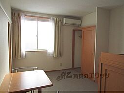 レオパレス？Ｙ中山 203 2階1Kのリビング/ダイニング