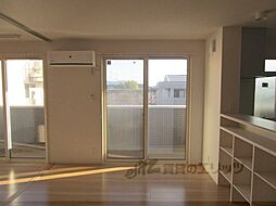 メゾンシャトー神照 203 2階2LDKのリビング/ダイニング