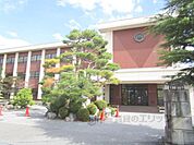 神照小学校まで220メートル