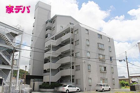 駅近マンション!名鉄本線「御油」駅まで徒歩3分の好立地!業務スーパーやコンビニ、銀行などの生活施設が徒歩圏内で住環境良好です