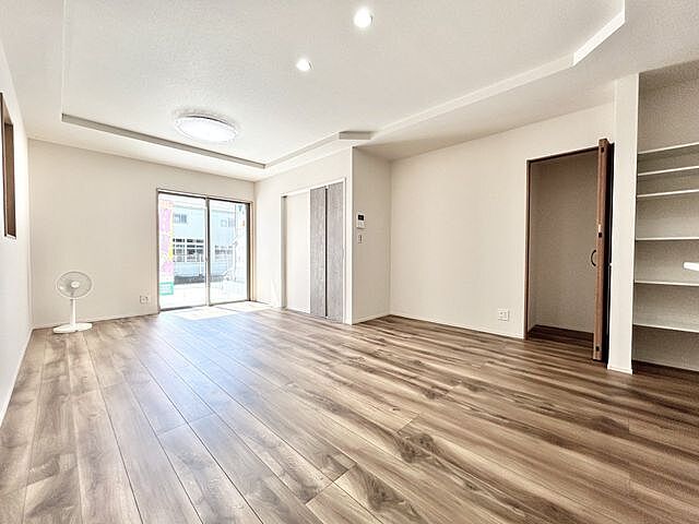 リビング/ダイニング 熊本市南区白藤1丁目6-22付近