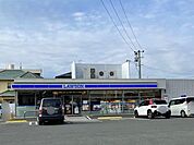 ローソン 熊本長嶺南六丁目店 740m