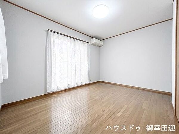 洋室を拡大表示