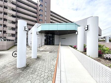 ■エントランス■エントランスにはオートロックシステムを完備しており安心です。