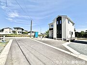 ■理想を叶える新しい暮らしの舞台■高いデザイン性と機能性を兼ね備えた住まい。ここで、家族の新しい物語が始まります。