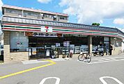 セブンイレブン 西京極運動公園店（362m）