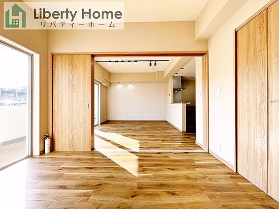リビング/ダイ...
