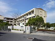 武岡中学校（850m）