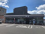 セブンイレブン（240m）
