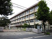 西田小学校（948m）