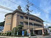 鹿児島市役所伊敷支所（650m）