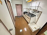 調理スペースに二口コンロ　充実のキッチン