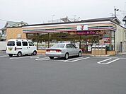 セブンイレブン（550m）