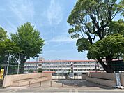 谷山小学校（600m）