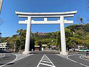 照国神社（500m）
