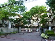 荒田小学校（684m）