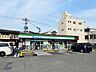 周辺：ファミリーマート草牟田町店