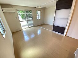 ピュアヒルズ 0101 1階1LDKのリビング/ダイニング