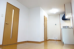 クレストステージII 6 1階2DKのリビング/ダイニング