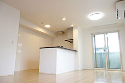 JR湖西線 大津京駅 徒歩4分の賃貸アパート 1階2LDKのリビング/ダイニング