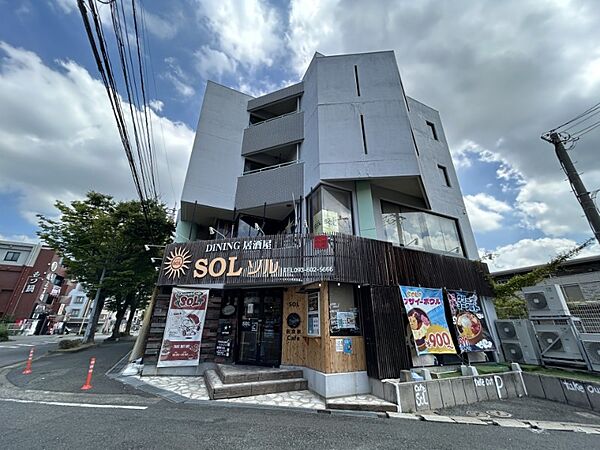 建物外観