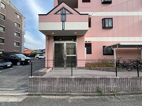 建物エントランス