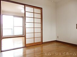 居間