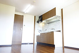 コンフォール 103 1階2LDKのリビング/ダイニング