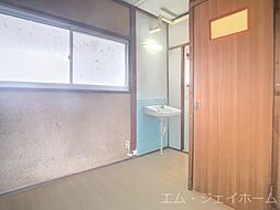 居間